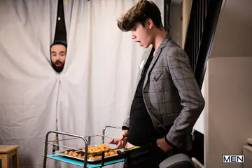 Sexy twink fucking a fat hairy guy