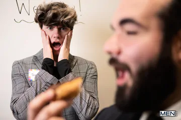 Sexy twink fucking a fat hairy guy