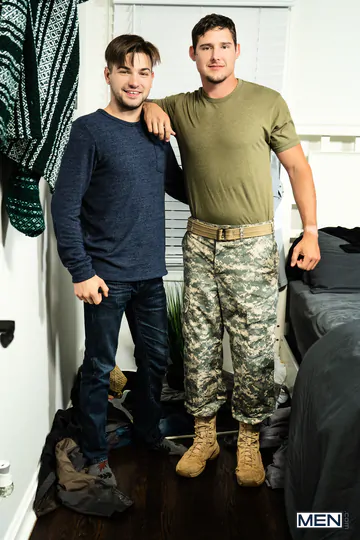 Johnny Rapid takes cock in the ass