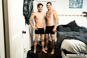 Johnny Rapid takes cock in the ass