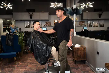 Latinos fucking in the barber shop