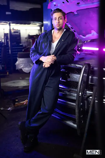 Mechanics fucking in the workshop