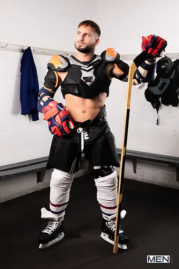 Marcus McNeill, Parker Savage