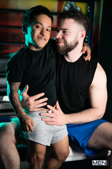 Tattooed dwarf getting fucked