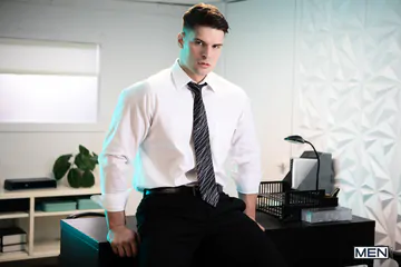 Malik Delgaty fucks a cute boy