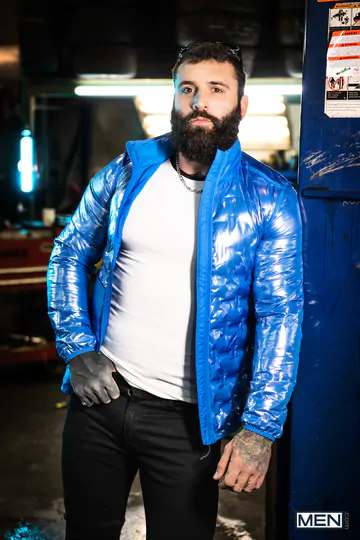 Tattooed guys fucking in a garage