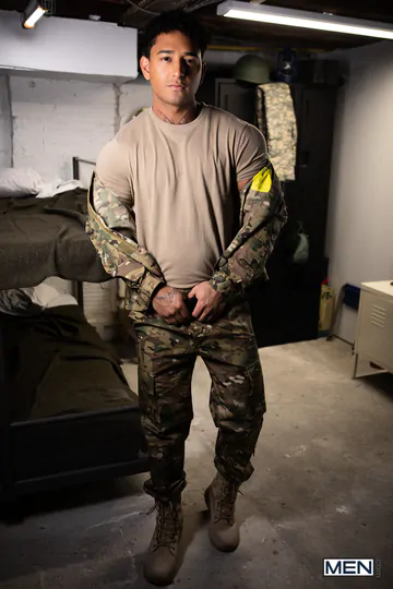 Army guys fucking in the barracks