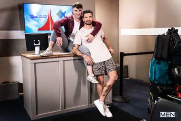 Gays fucking at the airport