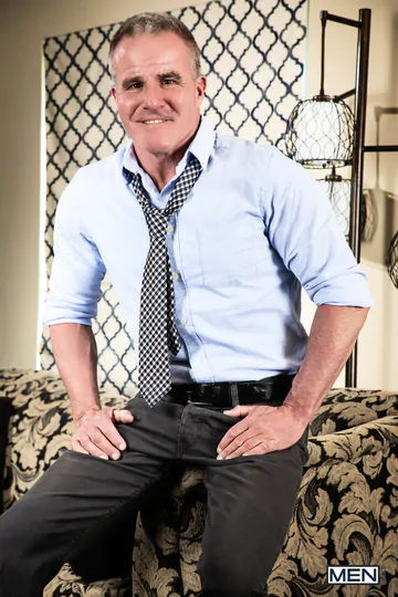 Old guy gets his butt fucked