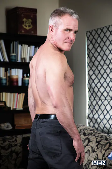 Old guy gets his butt fucked