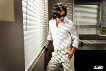 Two guys in a prison boning