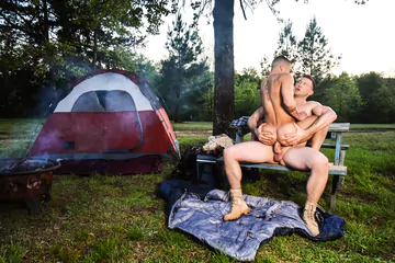 Pierce Paris boning Beaux Banks