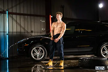 Fit guys fucking in a warehouse