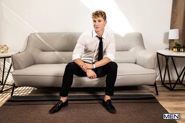 Pierce Paris fucking Felix Fox