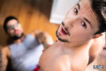 Skyy Knox and Ryan Bones boning