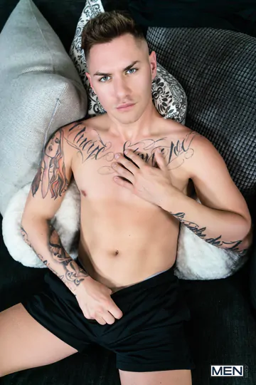 Sharok fucking sexy Zak Bishop