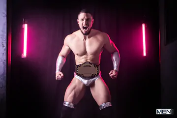 Skyy Knox taking Malik Delgatys cock