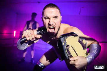 Skyy Knox taking Malik Delgatys cock