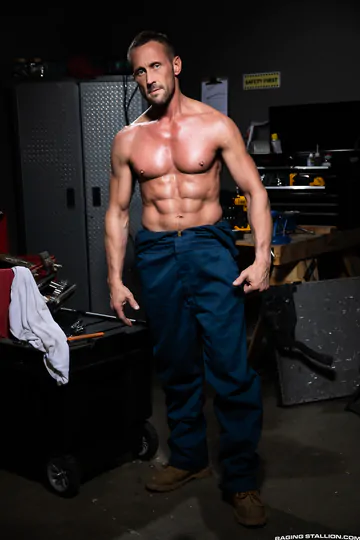 Hairy chest guy getting fucked 5346