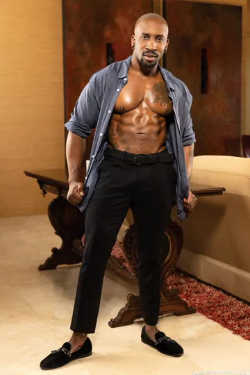 Max Konnor fucking a white cutie