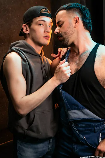 Guy in a cap getting fucked