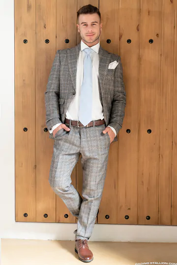 Sexy Allen King gets boned