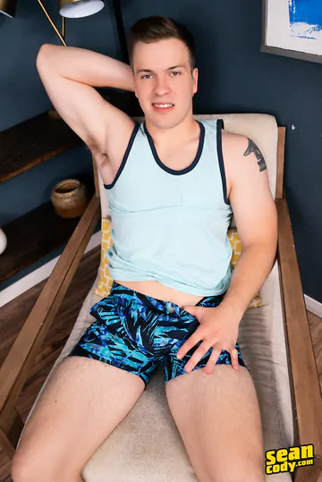 Gym guys having anal sex