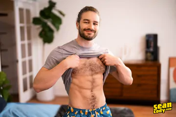 Manbun guy fucking a hottie