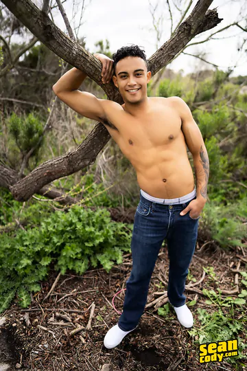 Cute black guy getting boned