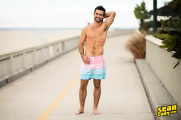 Robbie gets his asshole filled