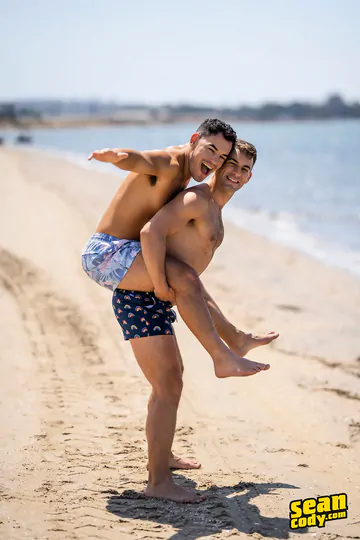 Hot guys with fit bodies fucking