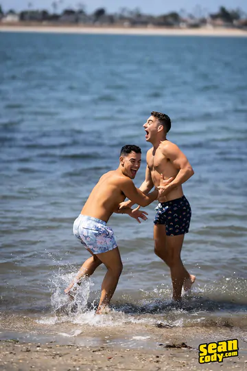 Hot guys with fit bodies fucking