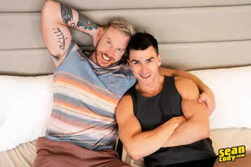 MrDeepVoice fucking a hunky guy