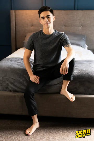 Big hunk fucking tight Asian ass