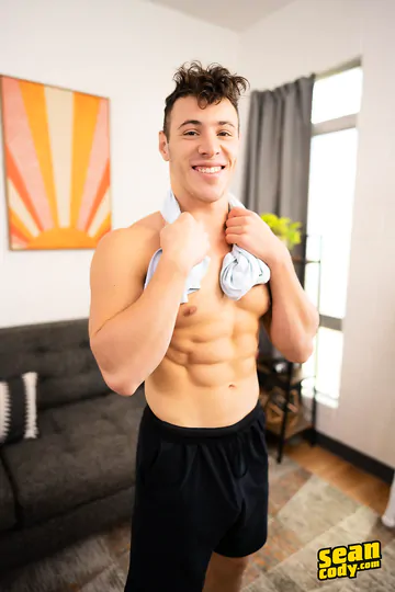 Stud with a muscular tummy