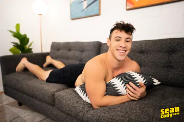 Stud with a muscular tummy