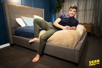 Hot guys fucking and cumming