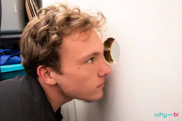 Two guys and a chick boning