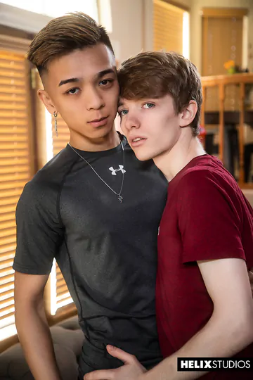 Ripped Asian twink fucking ass