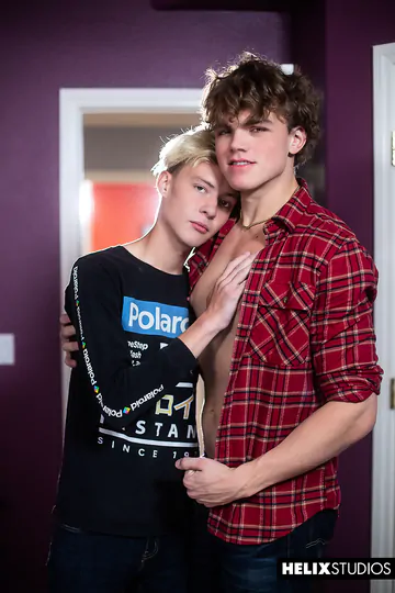 Sexy Derek Shaw fucking smooth ass