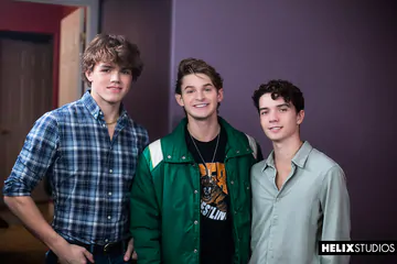 Threesome with sexy Derek Shaw