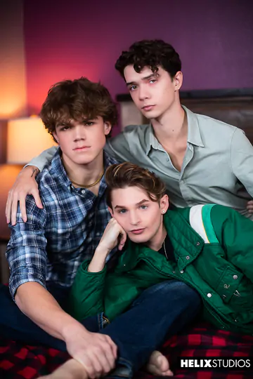 Threesome with sexy Derek Shaw