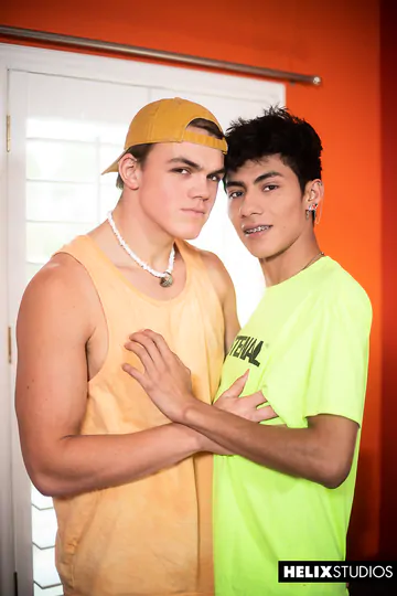 Sexy Derek Shaw in action