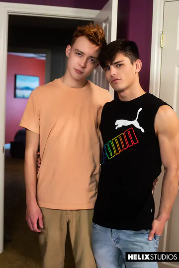 Seth Peterson boning a sexy redhead