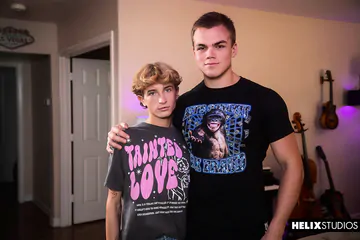 Hot guy boning a skinny boy