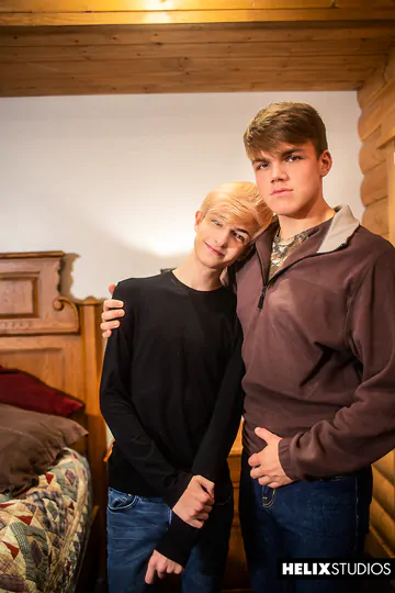 Sexy Derek Shaw fucking a twink