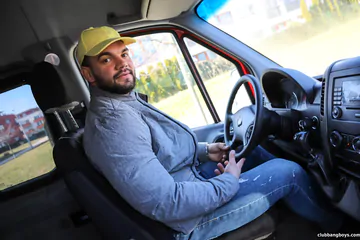 Man in a car gets head