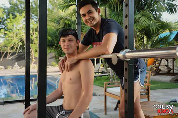 Workout guys taking a fuck break