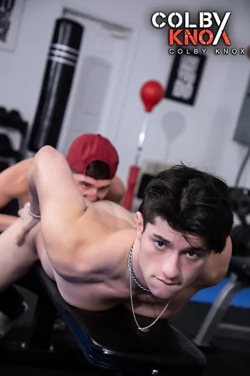 Black haired hottie getting fucked