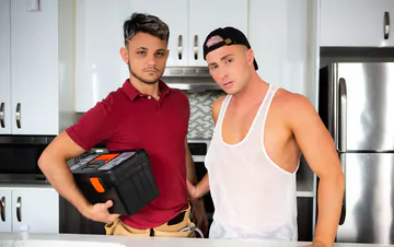 Handyman fucking the client